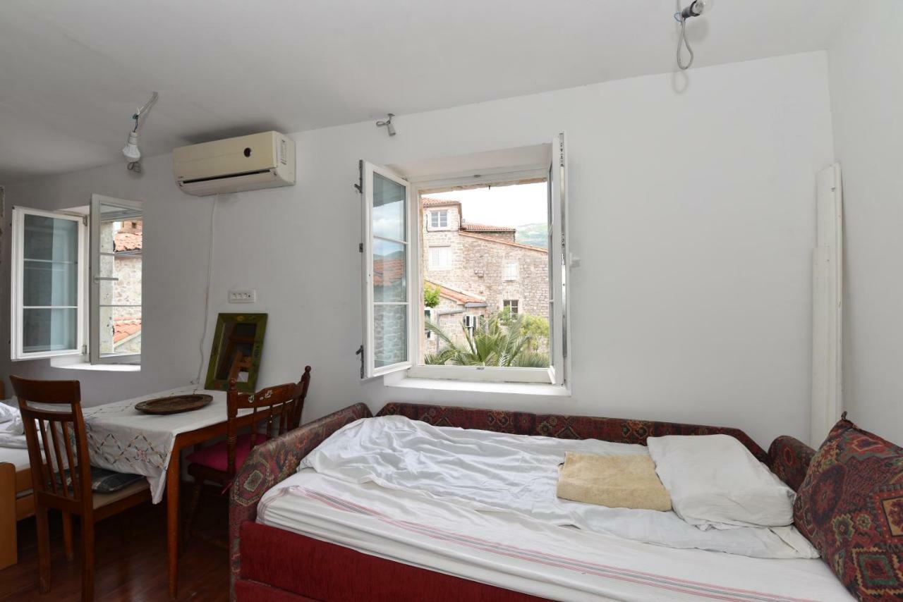 Hostel Michel Будва Экстерьер фото