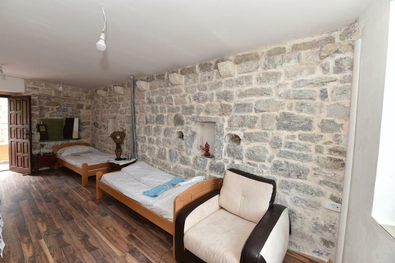 Hostel Michel Будва Экстерьер фото