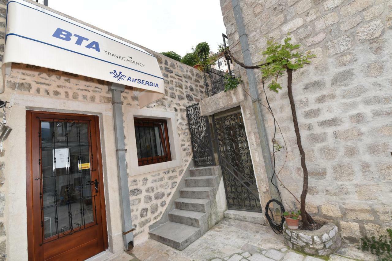 Hostel Michel Будва Экстерьер фото