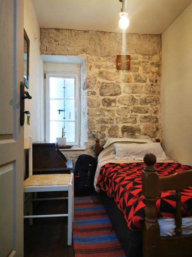 Hostel Michel Будва Экстерьер фото
